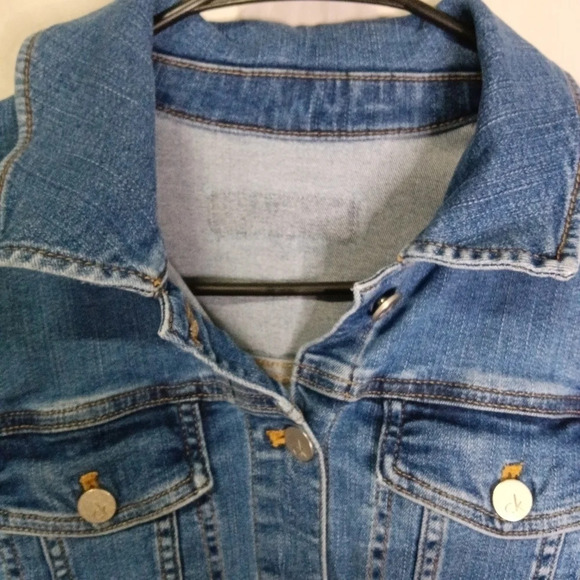 Calvin Klein Women's Denim Trucker Jacket Blue Distressed M - Picture 4 of 13
